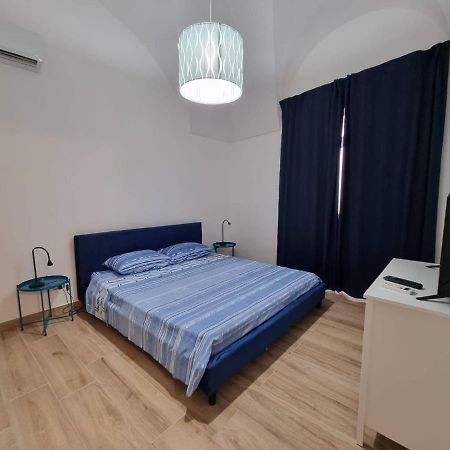 A Casa Di Sole Apartment Catania Bagian luar foto